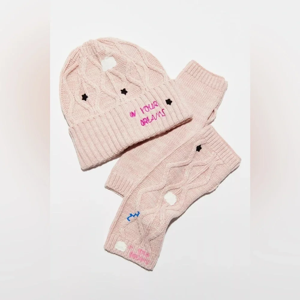 Bella Embroidered Arm Warmer